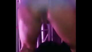 Секси порочная танцы на выпускной фанк без трусиков