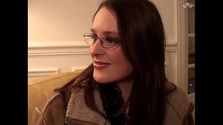 ���ዳዲስ ግምገማዎች ቅድሚያ ፈረንሳይኛ brunette