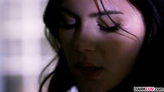 ���क विशेष बीबीसी रात्री Valentina Nappi