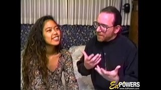 ���ጣት አዲስ vixen የሚሰጡዋቸውን sprayed በኋላ የታዘዘ