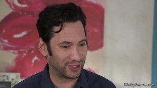 Ansyen bf mete l &#039; sexy femèl mennaj nan esklavaj ak vide ak twou dèyè foutu li