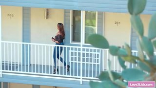 Kasuema söömine tema lesbi teen stepdaughters karvane vitt