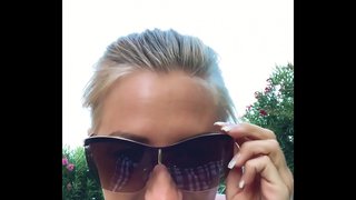 Mé mo mhéar daingean cunt ar phoiblí lawn