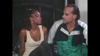 Exotice cățea în ciorapi negri devine greu cocoș alb în câine reprezintă